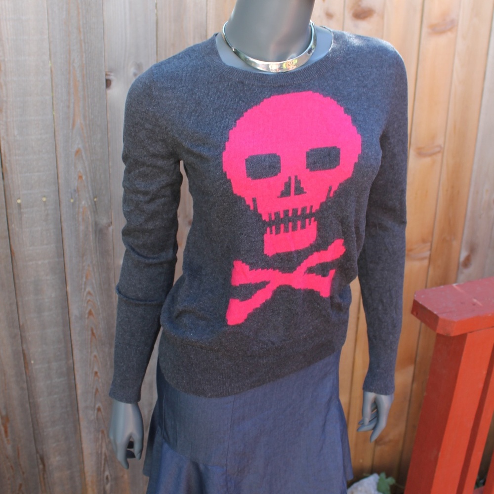 Halogen Skull & Crossbones Goth Sweater Size Small